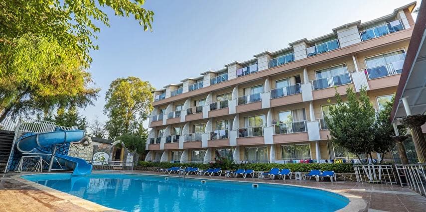 Aperion Beach Hotel